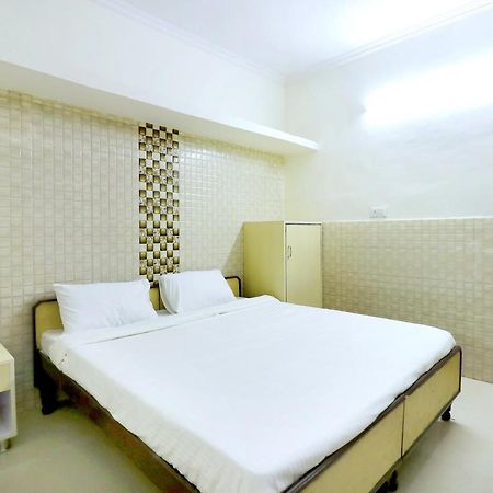 Spot On 44679 Hotel Samrat Sohāna Екстериор снимка
