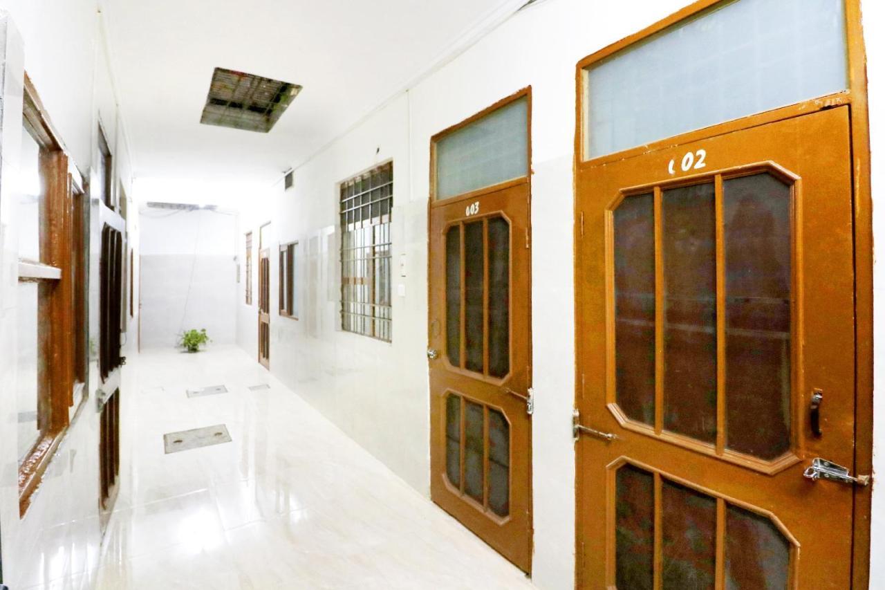 Spot On 44679 Hotel Samrat Sohāna Екстериор снимка